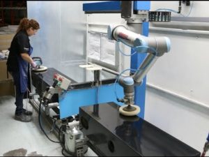 Video de pulido con robot